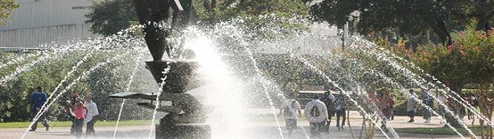 Fountain infront of martin luther king building